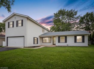 344 Brighton Rd, Elk Grove Village, IL 60007