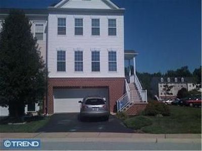 422 E Oakmeade Dr, Wilmington, DE, 19810