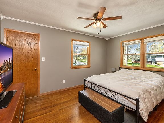 4th image of 3103 Hillsdale Dr