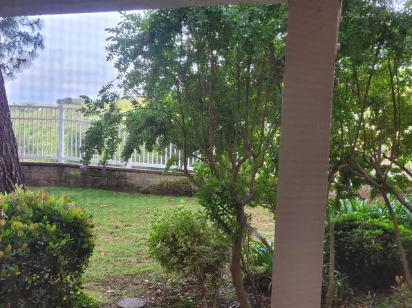 653 Oak Run Trl Unit 111, Oak Park, CA 91377