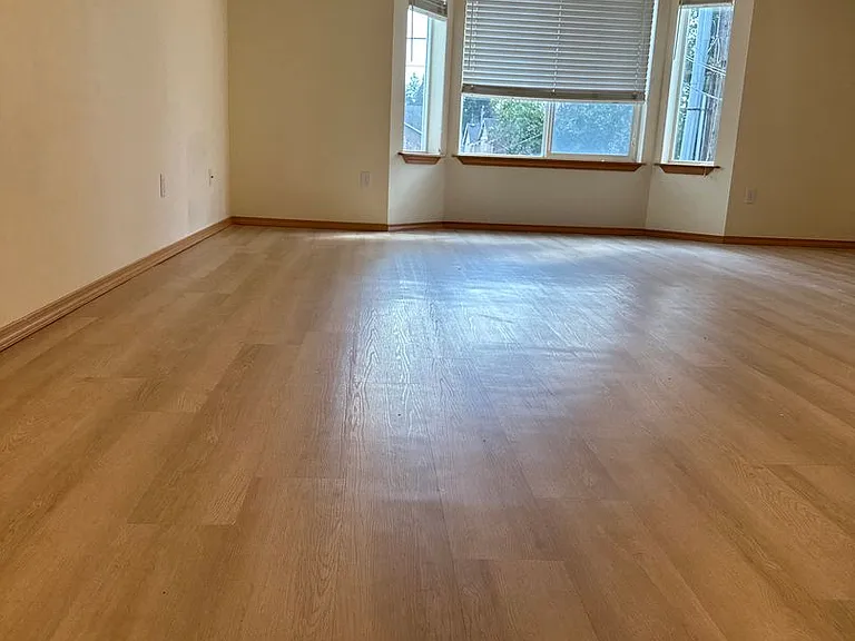 12049B 32nd Ave NE — Photo 21