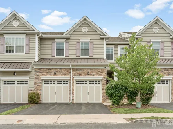84 Autumn Ln, Skillman, NJ 08558