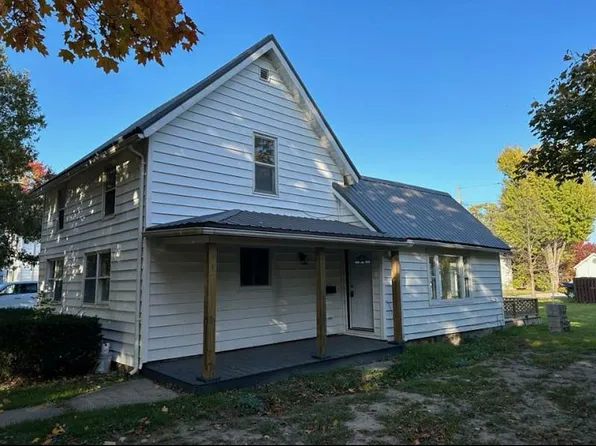 227 N 2nd St, Harbor Beach, MI 48441