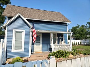 276 10th St, Marion, IA 52302
