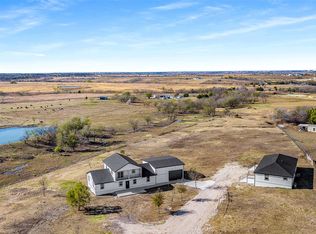 1061 Zmolek Rd, Ennis, TX 75119