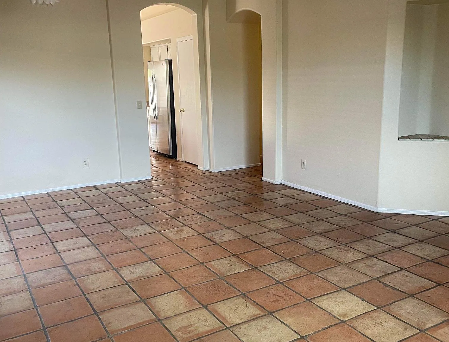 621 N Ocotillo Ln — Photo 2