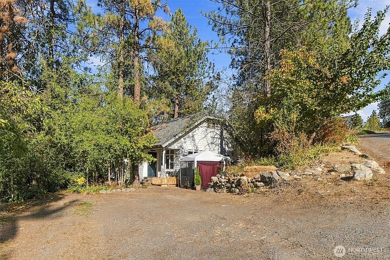 2nd image of 1306 S Center Drive