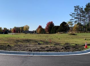 2220 Maple Leaf Ln NE, Owatonna, MN 55060