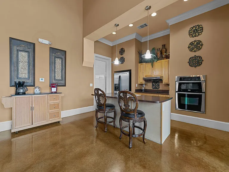 Bella Vista — Photo 30