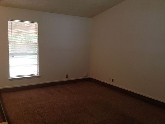 3rd image of 9302 Cliff Way St