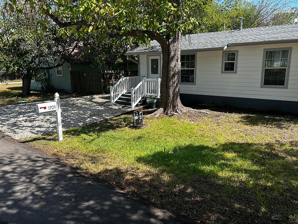 1st image of 1701 Adams St