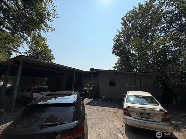 3700 E Superior Street, Seattle, WA 98122