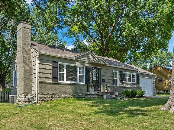 2nd image of 10718 Sharon Ln