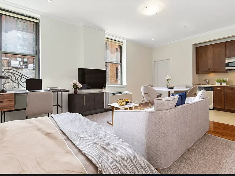 488 7th Ave #10J — Photo 1