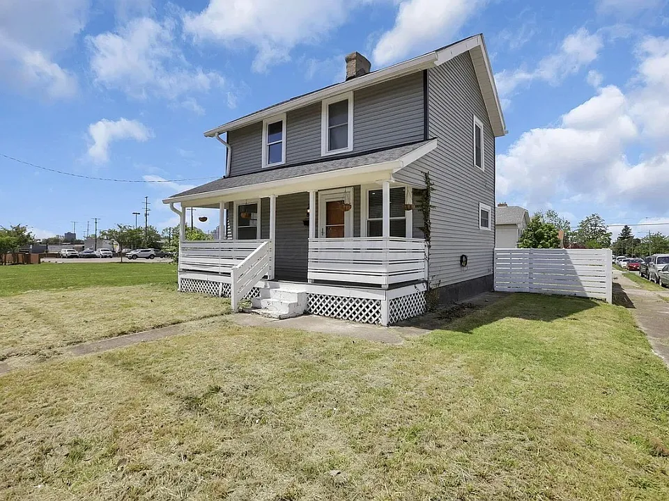 841 Saint Clair Ave