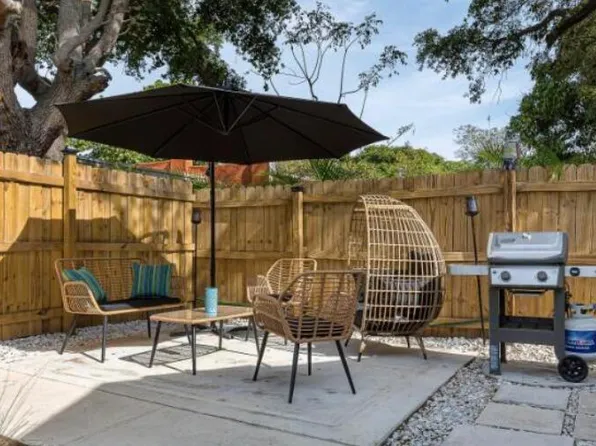 414 N J Street, Lake Worth Beach, FL 33460