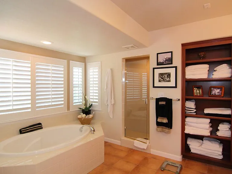 850 Belmont Ln — Photo 21