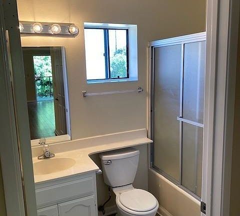 5th image of 1003 W Clark Ave #B