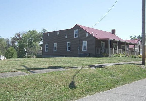 2nd image of 203 W Cross St