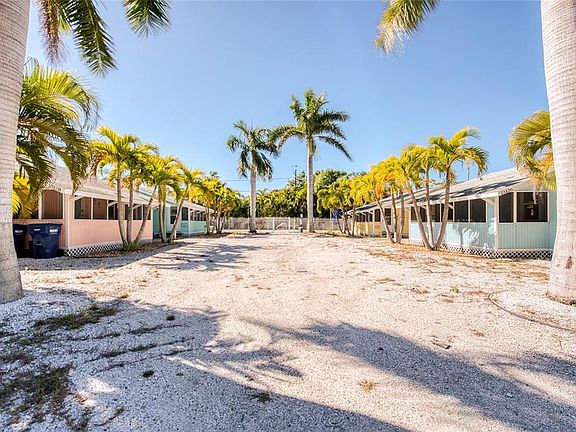 4th image of 13136 4th St E