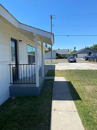 2920 Franklin Rd Photo 1
