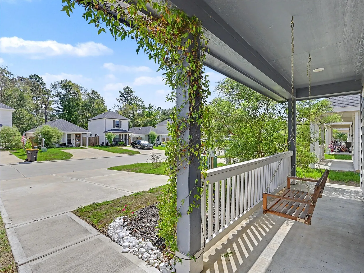 3 bed, 2.0 bath, 1120 sqft, $1,400 — Photo 4