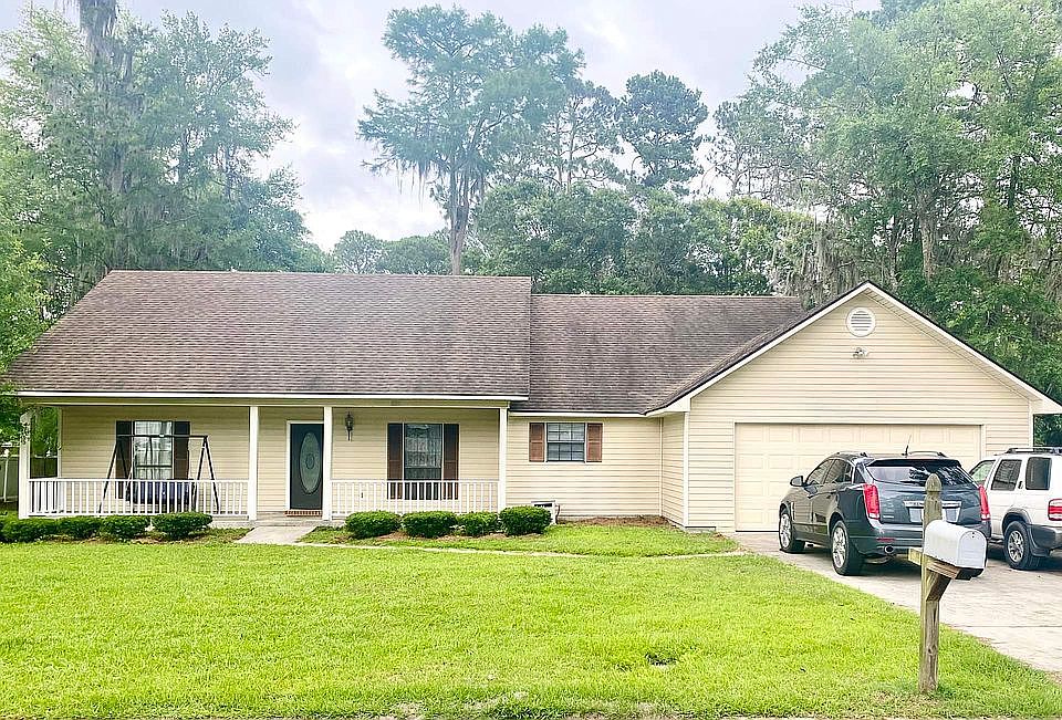 1st image of 1404 Forest Way