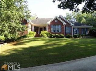 90 Skyview Dr, Social Circle, GA 30025
