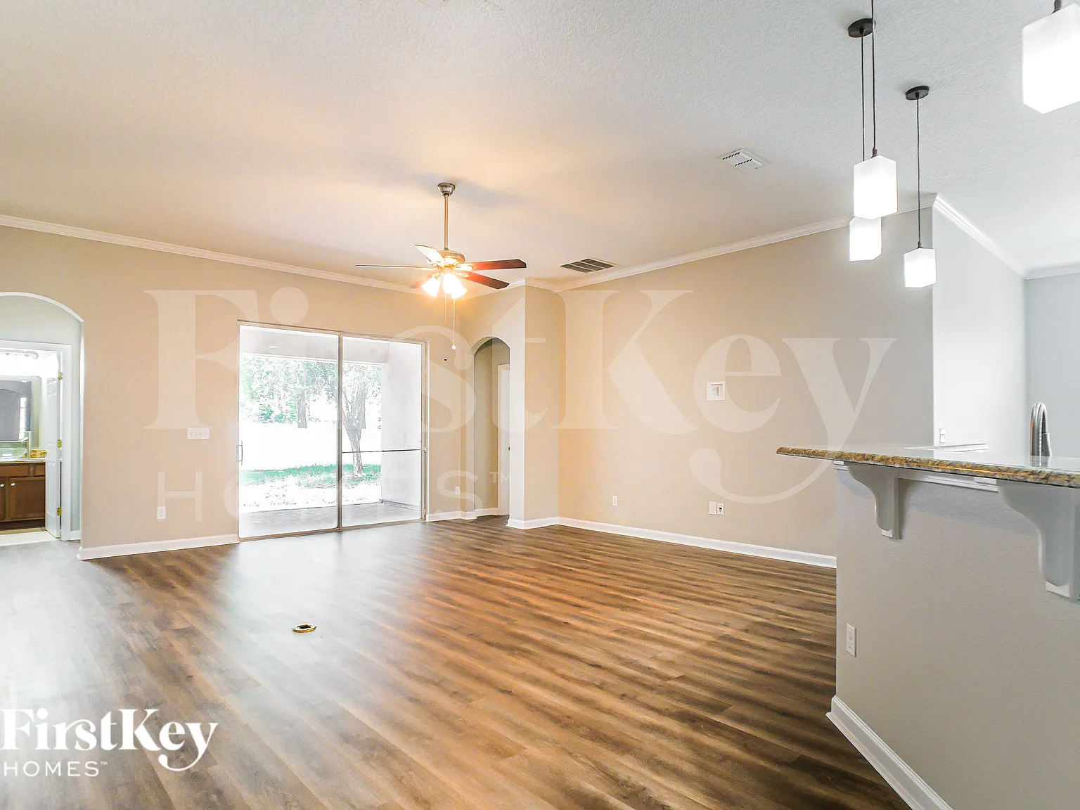 4 bed, 3.0 bath, 2323 sqft, $2,410 — Photo 2