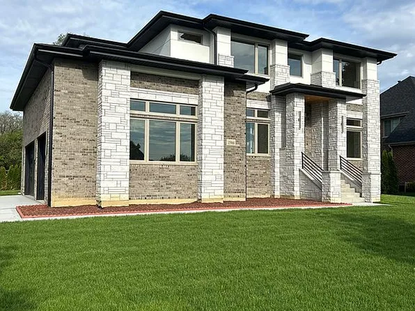 15966 S Crystal Creek Dr, Homer Glen, IL 60491