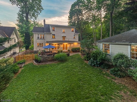 4th image of 38 Glenside Rd