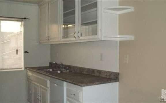 Remodeled kitchen from top to bottom! Neat, clean, bright cheerful and so functional!