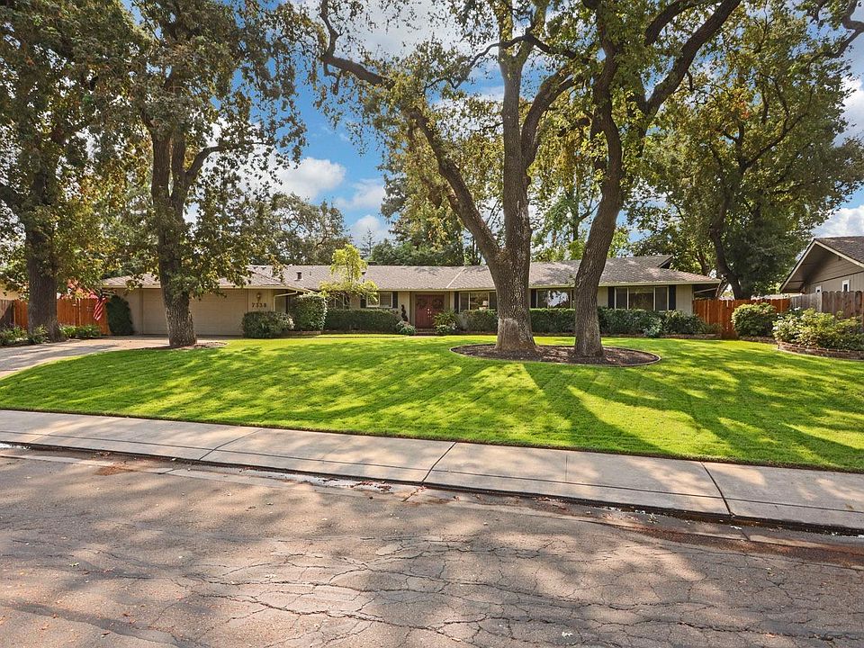 1st image of 7338 Park Woods Dr
