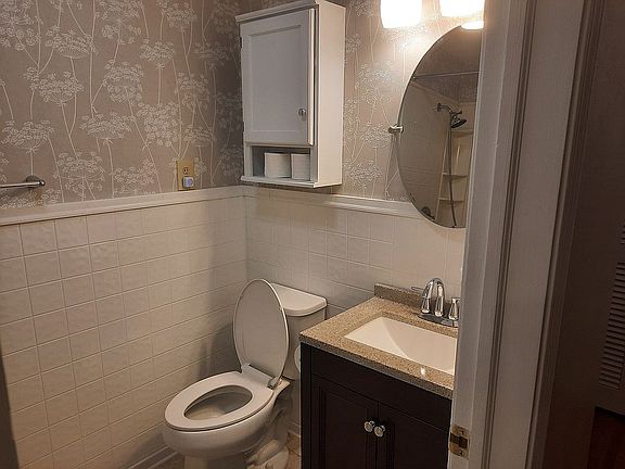 5th image of 2580 Hickory Blvd SW