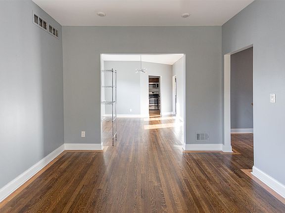 635Belmont-103