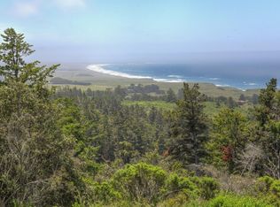 43501 Hillcrest Dr, Manchester, CA 95459