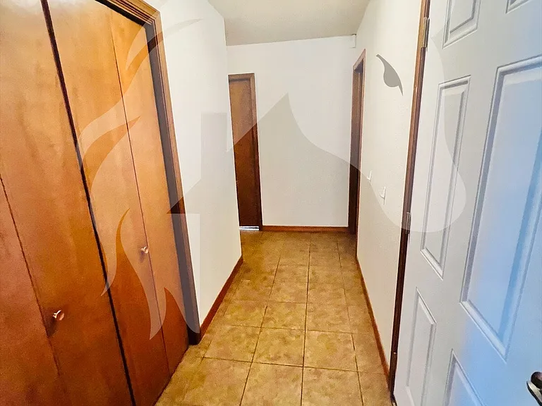 508 SW 10th St — Photo 3