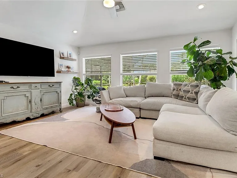 6984 Burnt Sienna Cir — Photo 6