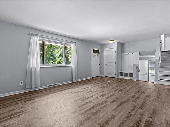 5th image of 2701 Eckley Blvd