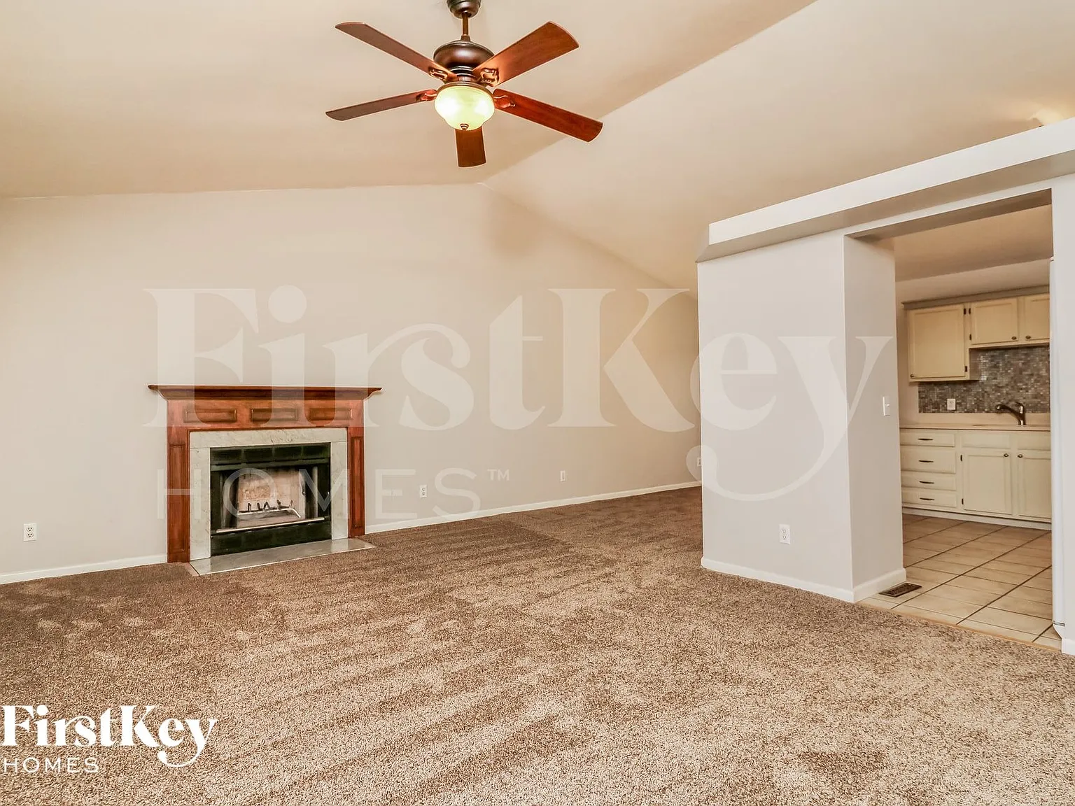 3 bed, 2.0 bath, 1500 sqft, $2,540 — Photo 4