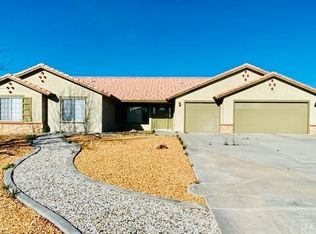 13250 Paraiso Rd, Apple Valley, CA 92308