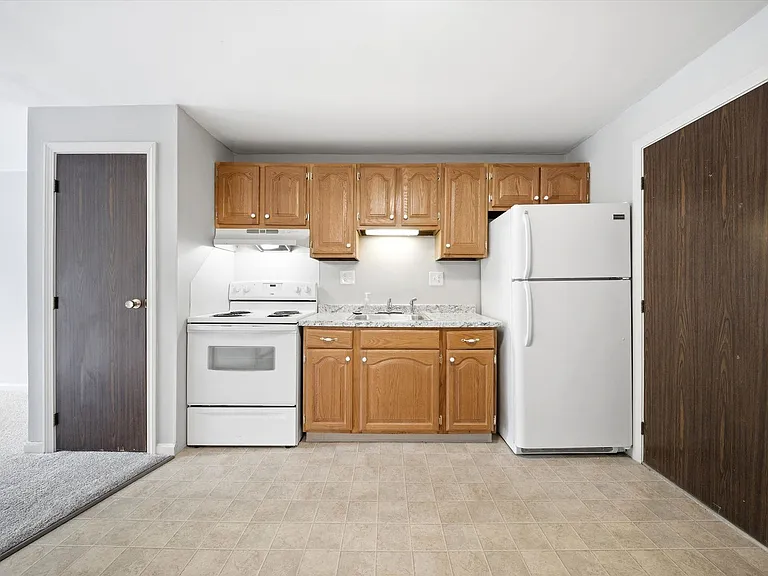 504 River Rd #1F — Photo 4