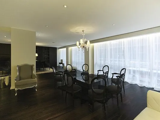 Sold by Sotheby's International Realty | media 6