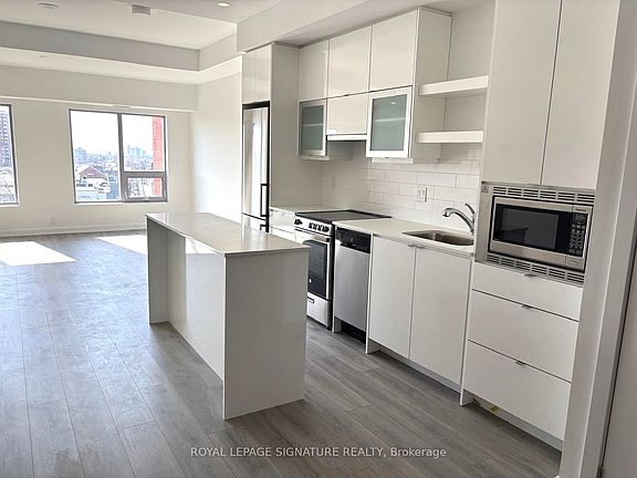 4th image of 2433 Dufferin St W #Penthouse 806