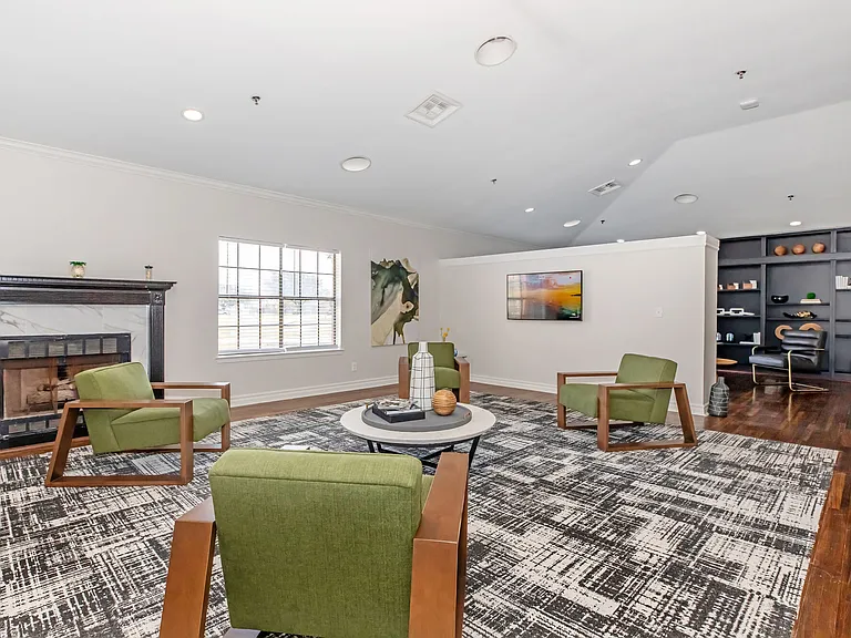 Encino — Photo 20