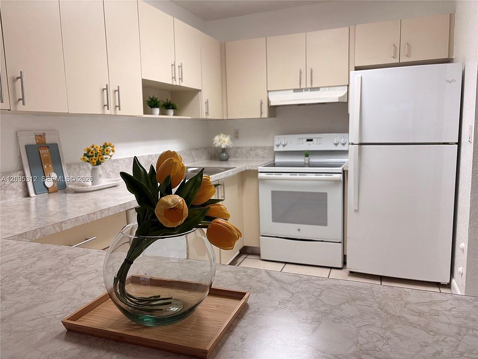 1st image of 6130 W 19th Ave APT 309
