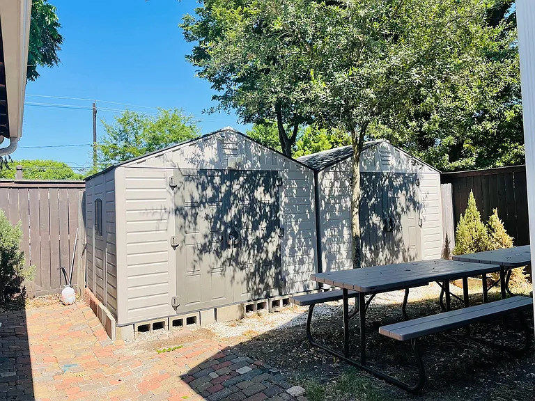 3913 Moore St — Photo 49