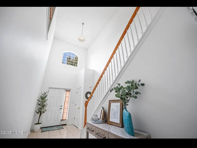 100 Pine St #9 — Photo 20