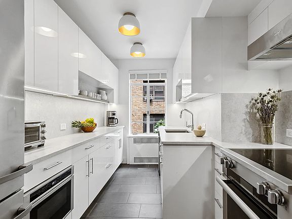 2nd image of 315 W End Ave APT 4C