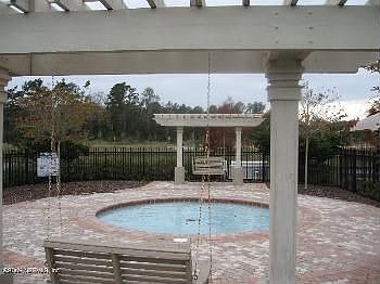4th image of 499 Walnut Dr